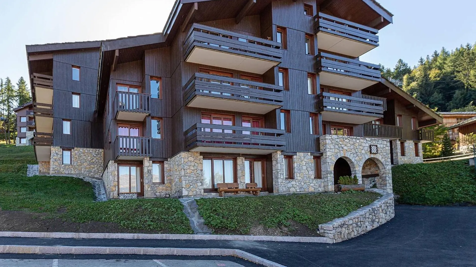 La Plagne: Appartement 3 Pieces, 6 Pers, Proche Centre & Pistes - Fr-1-353-145 0*, La Plagne-Tarentaise فرنسا